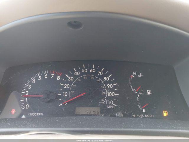 Toyota Corolla Le Image 4