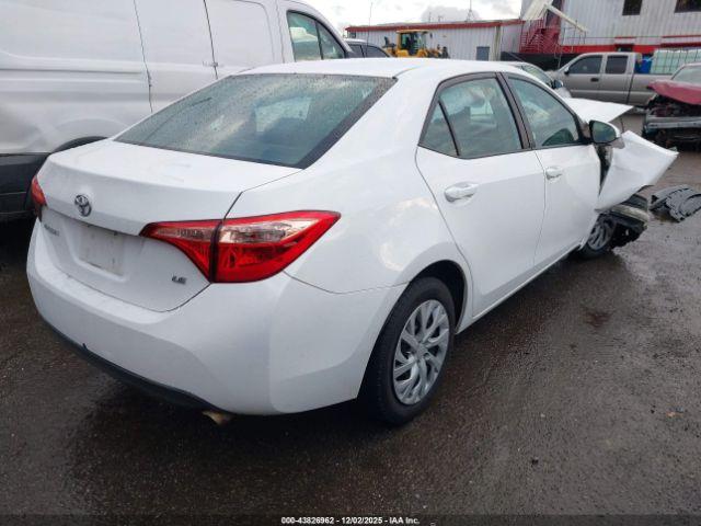 Toyota Corolla Le Image 6