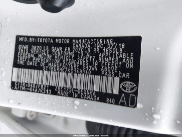 Toyota Corolla Le Image 9