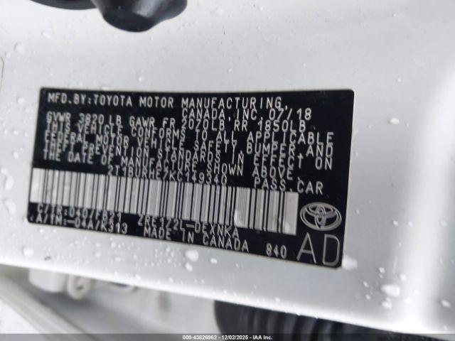 Toyota Corolla Le Image 9