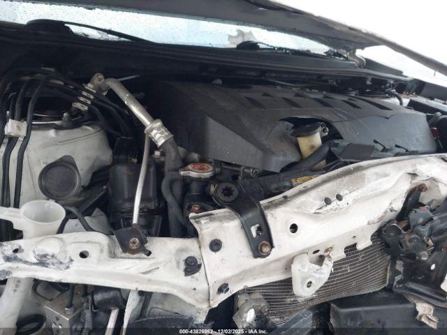 Toyota Corolla Le Image 10