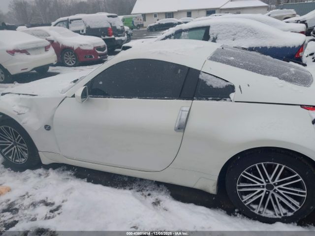 Nissan 350Z Image 16