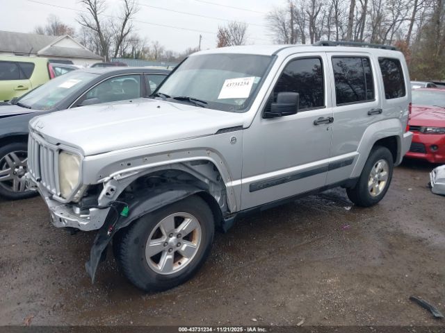 Jeep Liberty Sport Image 5