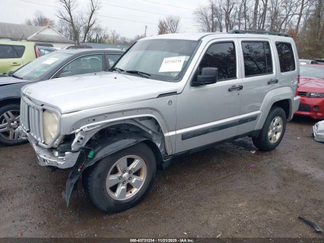 Jeep Liberty Sport Image 5