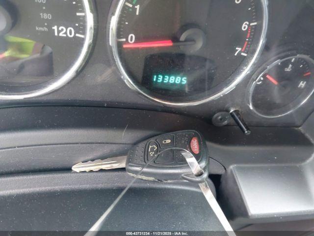 Jeep Liberty Sport Image 8