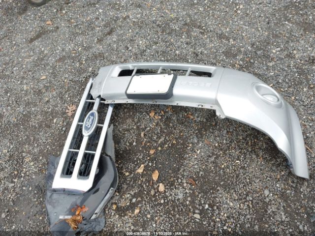 Ford Escape Xlt Image 2