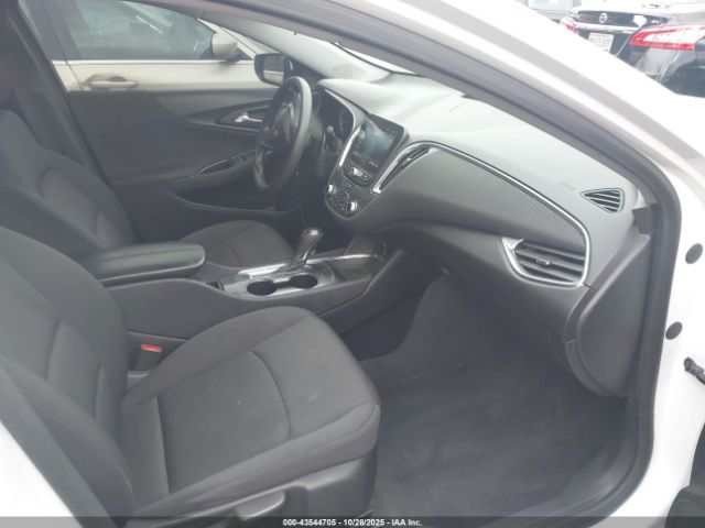 Chevrolet Malibu Fwd Lt Image 3