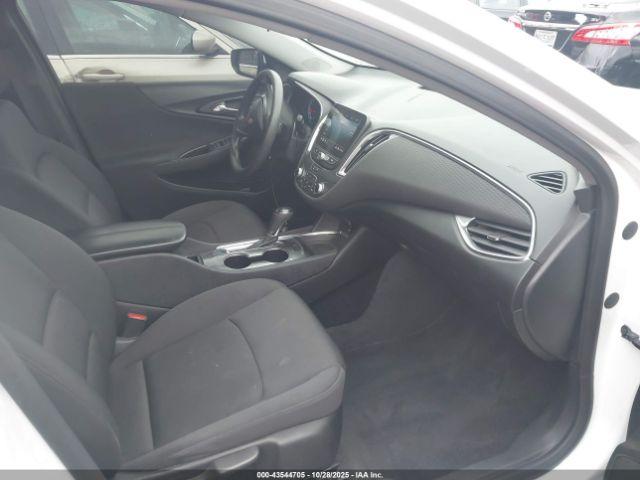 Chevrolet Malibu Fwd Lt Image 3