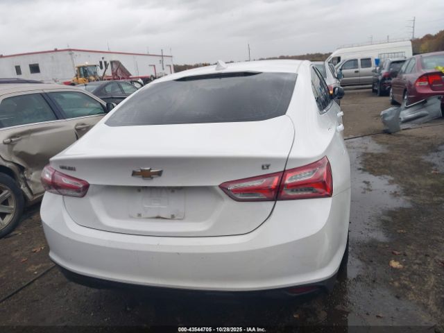 Chevrolet Malibu Fwd Lt Image 15