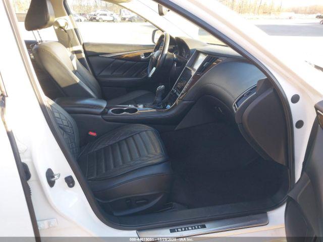 INFINITI Q50 3.0t Luxe Image 5