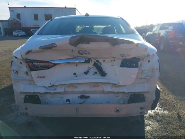 INFINITI Q50 3.0t Luxe Image 16