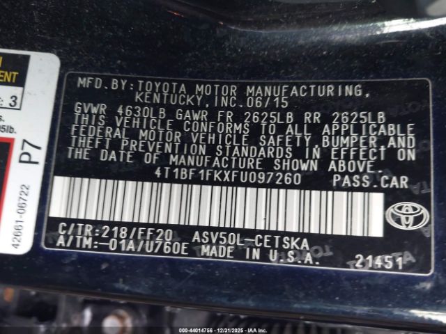 Toyota Camry Se Image 9