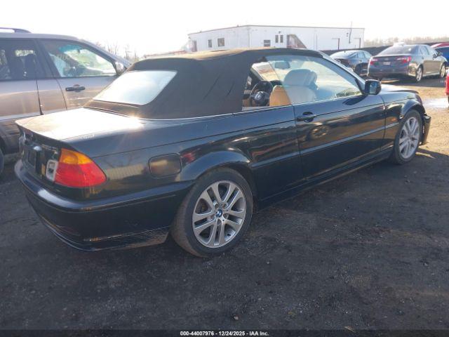 BMW 3 Series Image 3