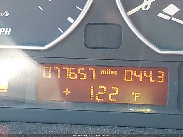 BMW 3 Series Image 12