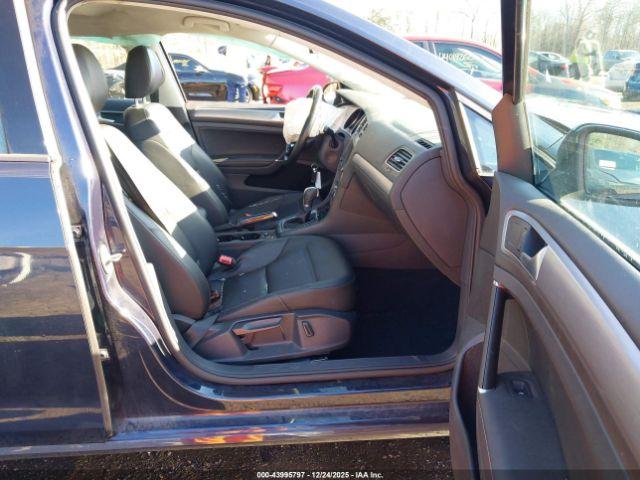 Volkswagen Golf Image 5