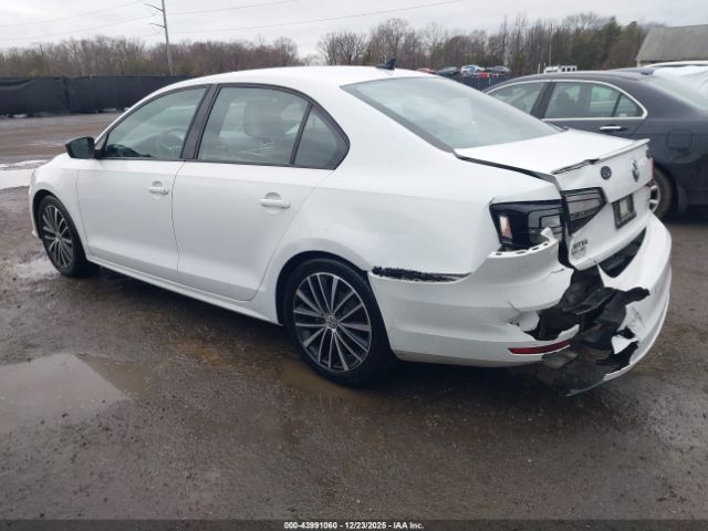 Volkswagen Jetta 1.8t Sport Image 15