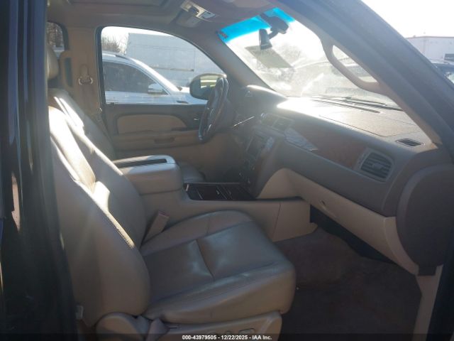 Chevrolet Tahoe Ltz Image 6