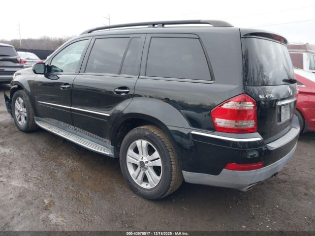 Mercedes-Benz G-Class 4matic Image 4