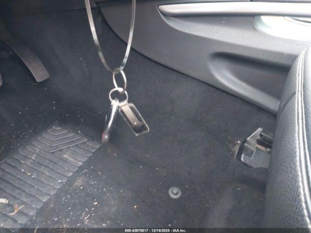 Mercedes-Benz G-Class 4matic Image 12