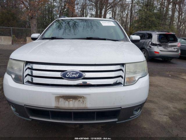 Ford Taurus X Sel Image 10