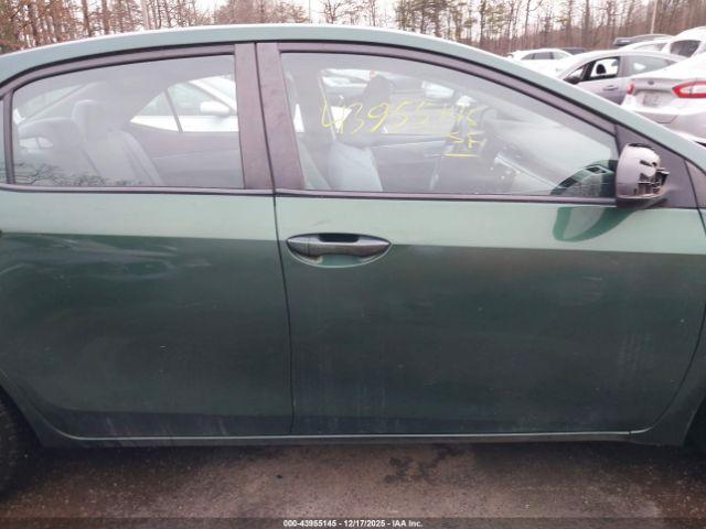 Toyota Corolla Le Image 11