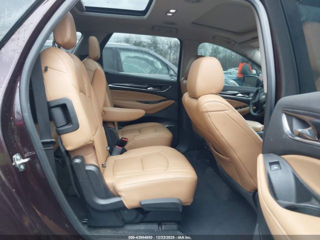 Buick Enclave Premium Image 10