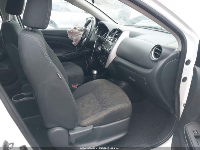 Nissan Versa 1.6 Sv Image 4