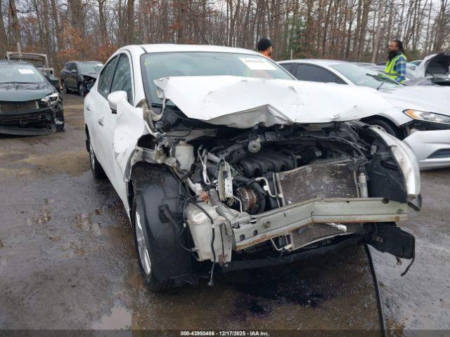 Nissan Versa 1.6 Sv Image 5