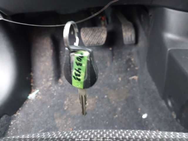 Nissan Versa 1.6 Sv Image 15