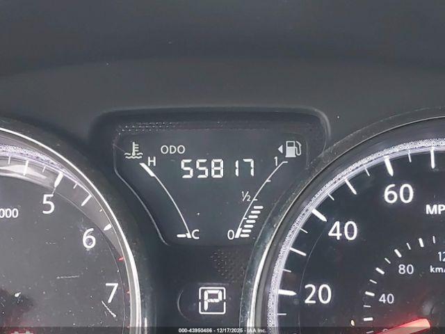 Nissan Versa 1.6 Sv Image 14