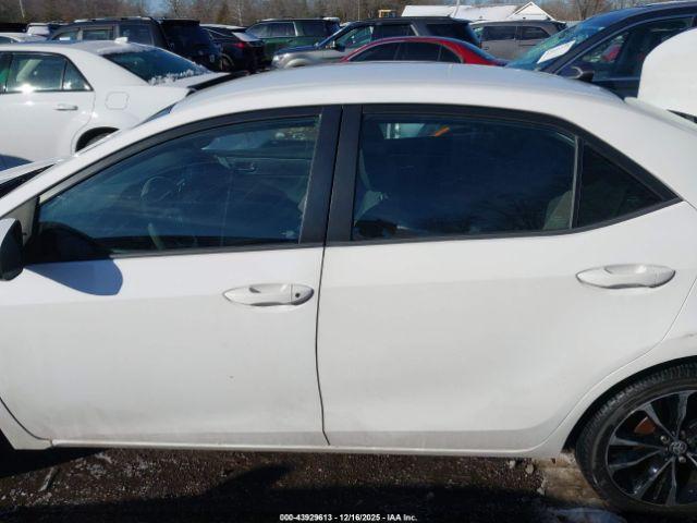 Toyota Corolla Le Image 12