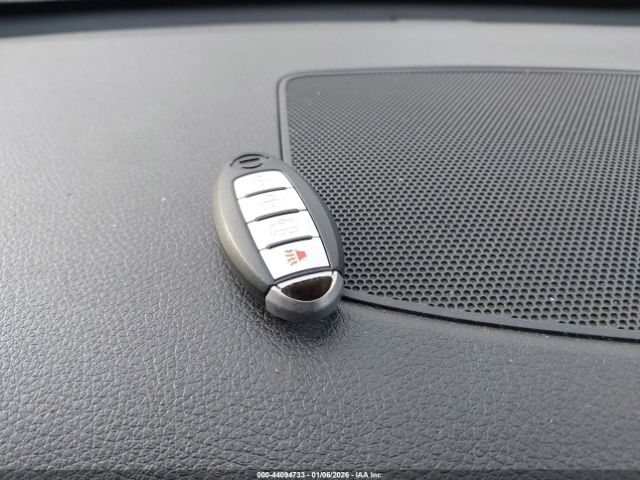 Nissan Altima Image 9