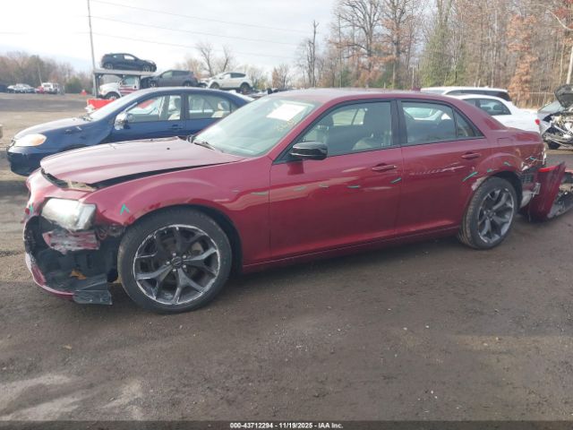 Chrysler 300 Touring Image 10