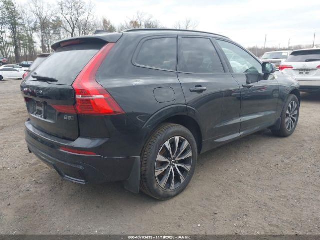 Volvo XC60 B5 Plus Dark Theme Image 6