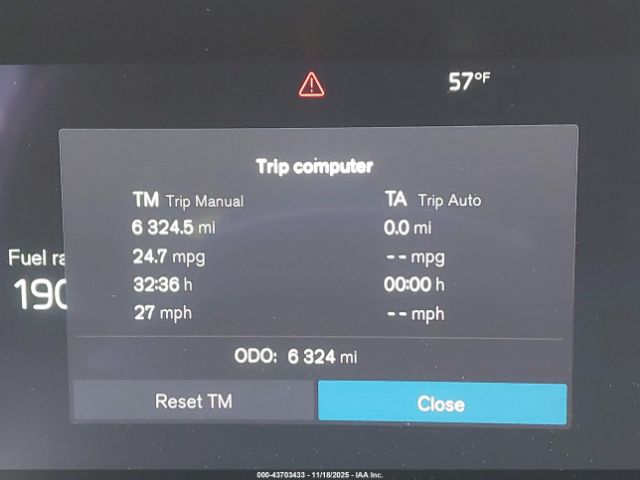 Volvo XC60 B5 Plus Dark Theme Image 7