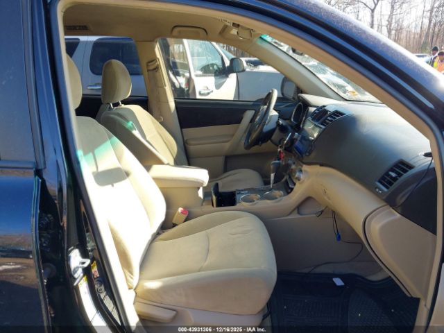 Toyota Highlander Base V6 Image 7