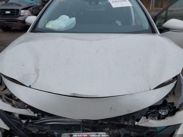 Toyota Prius Prime Premium Image 9