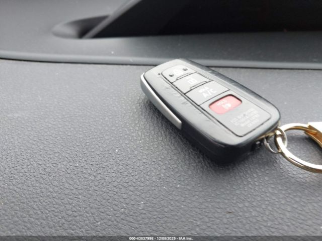 Toyota Prius Prime Premium Image 11