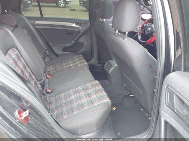 Volkswagen Golf Image 8