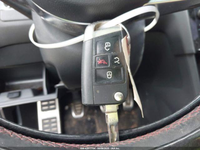 Volkswagen Golf Image 12