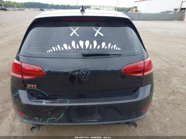 Volkswagen Golf Image 15