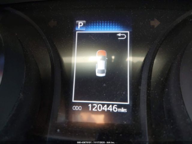 Toyota Camry Le Image 6