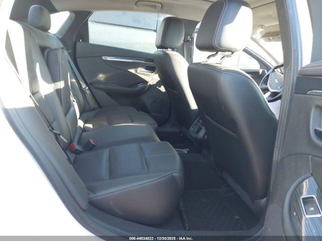 Chevrolet Impala 1lt Image 12