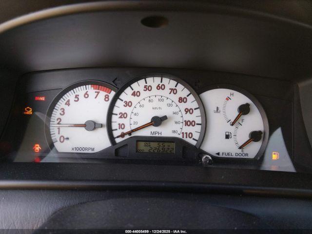 Toyota Corolla S Image 10