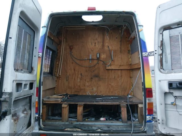 Dodge Sprinter Van 3500 Image 2