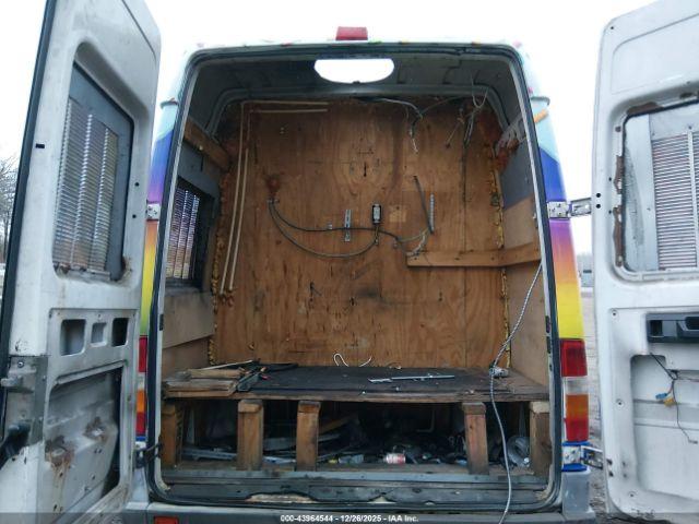 Dodge Sprinter Van 3500 Image 2