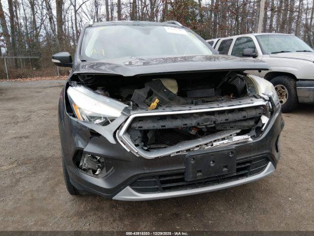 Ford Escape Titanium Image 5