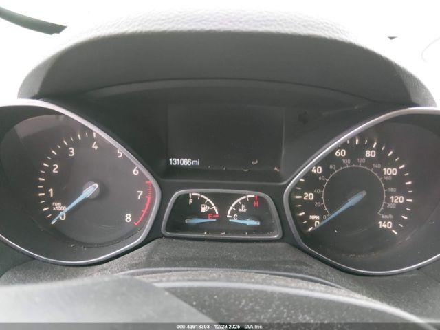 Ford Escape Titanium Image 3