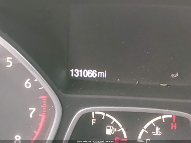 Ford Escape Titanium Image 9