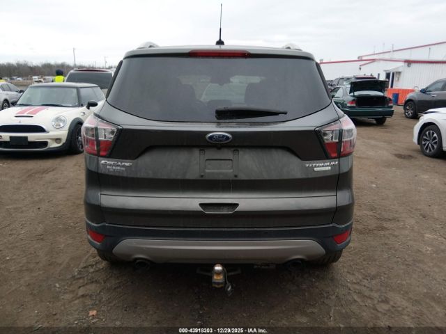 Ford Escape Titanium Image 11